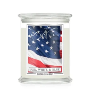 Kringle Candle Red, White & Blue Duftkerze – frischer Sommerduft mit salziger Pomelo, Waldkiefer, Baumwollblüte, Sandelholz und Moschus. Jetzt entdecken!