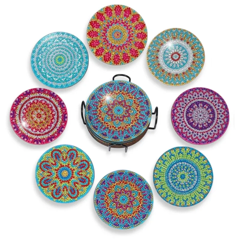 Diamond Painting Untersetzer Set mit buntem Mandala-Muster und funkelnden Strasssteinen im Metallhalter