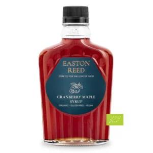 Bio-Cranberry Syrup von Easton Reed – feiner Ahornsirup veredelt mit Cranberries für Pancakes, Desserts, Drinks und kreative Gourmet-Rezepte.