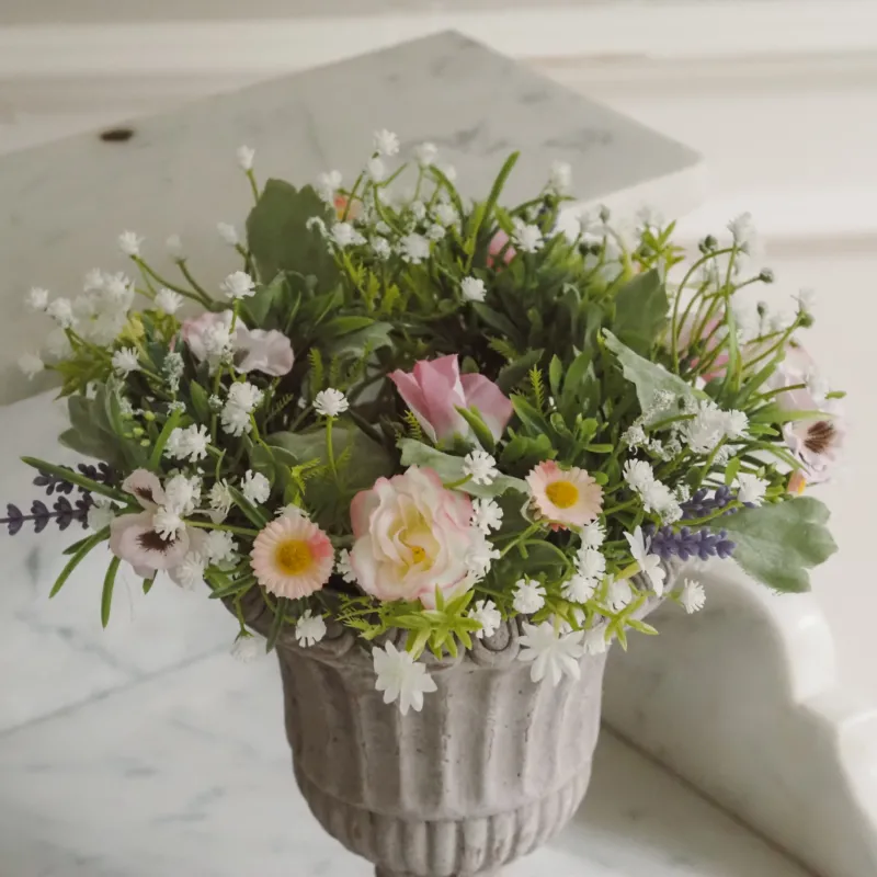 Blütenkranz · Frühlingskranz mit Rosen und Margeriten