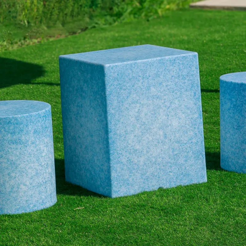CIRCOOLAR Würfeltisch Cuby Recyceltes Material