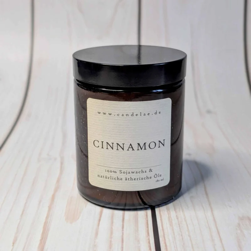 Cinnamon Outdoor Duftkerze mit Zimtrinde, Outlet Edition aus Sojawachs