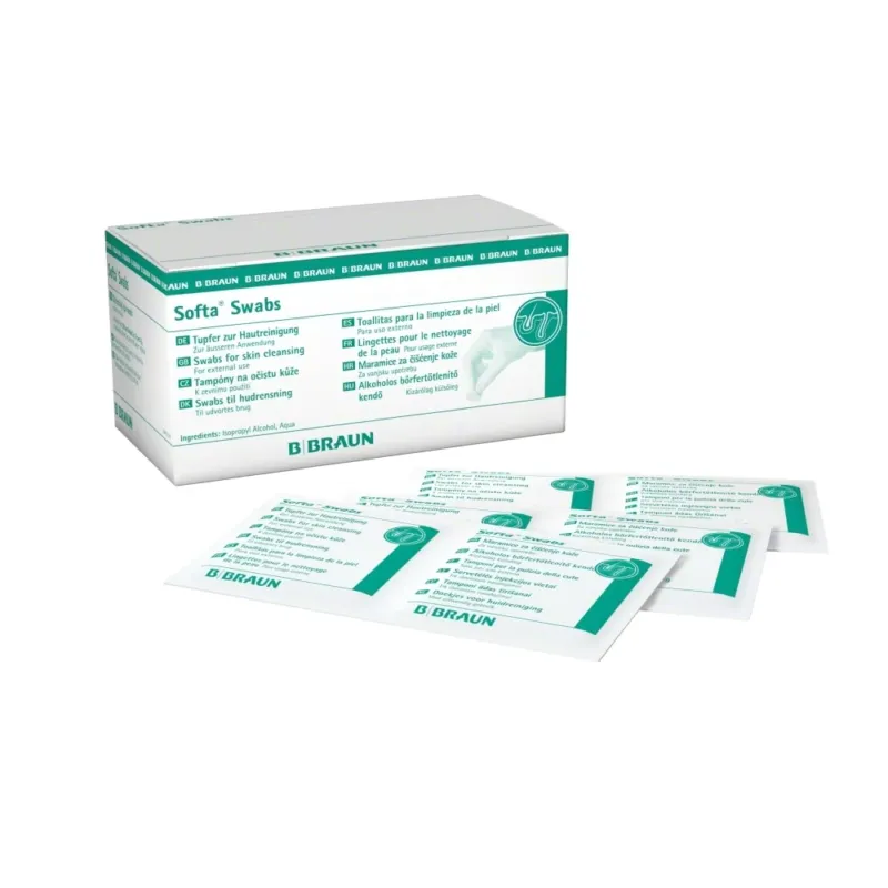Eine Packung „Softa Swabs“ Alkoholtupfer von B. Braun, weiß mit grüner Beschriftung. Vor der Packung liegen mehrere einzeln verpackte Tupfer. Das Produkt dient zur Hautreinigung und enthält Isopropylalkohol und Wasser.