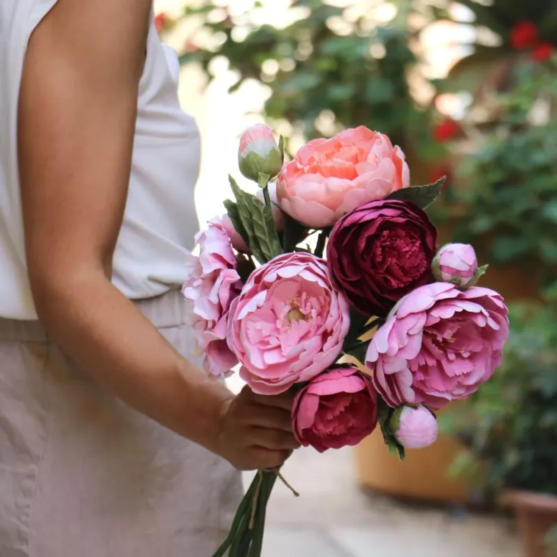 Bouquet fleurs en papier mélange de pivoines, composition multicolore - Flowrette