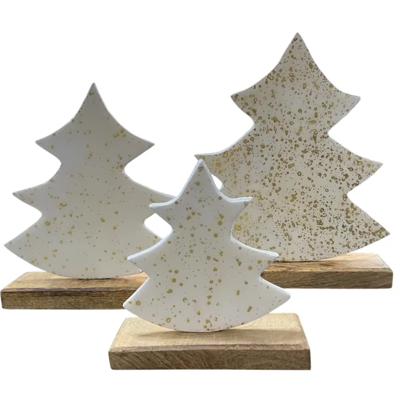 Deko-Tannenbäume aus Keramik mit goldenen Sprenkeln auf Holzsockel, drei Größen, elegante Weihnachtsdekoration.