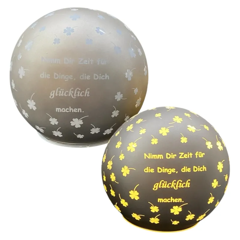 Formano LED Deko Kugel silber mit Spruch „Nimm Dir Zeit für die Dinge, die Dich glücklich machen“ in zwei Größen