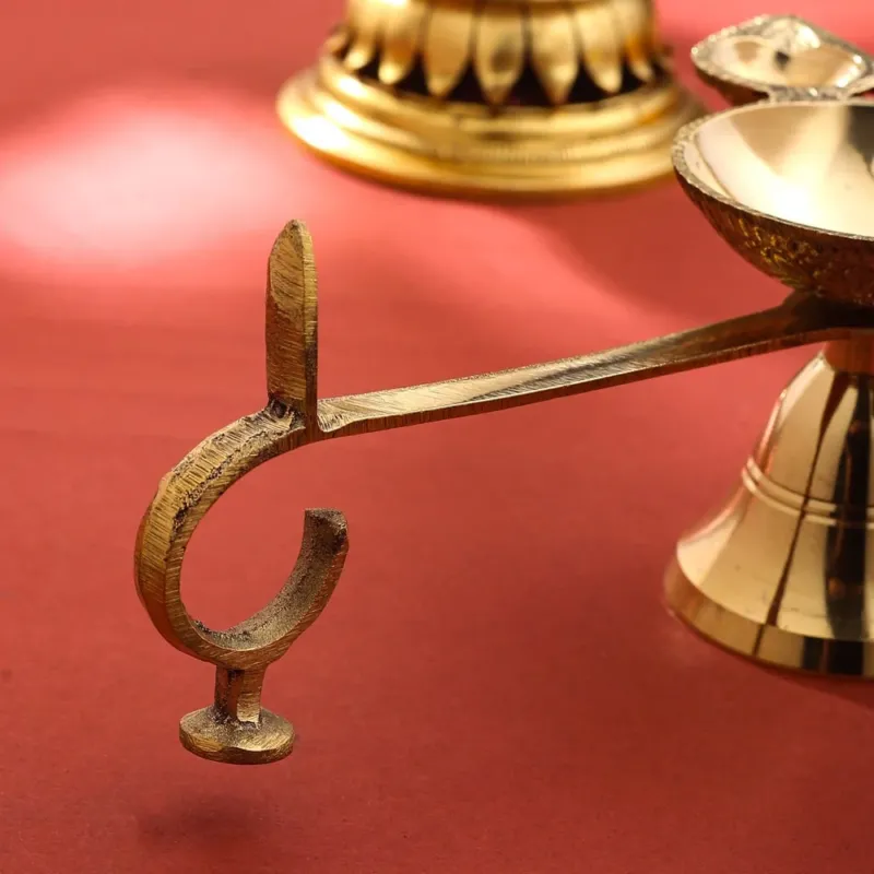 Panch Aarti with Handle made of Brass