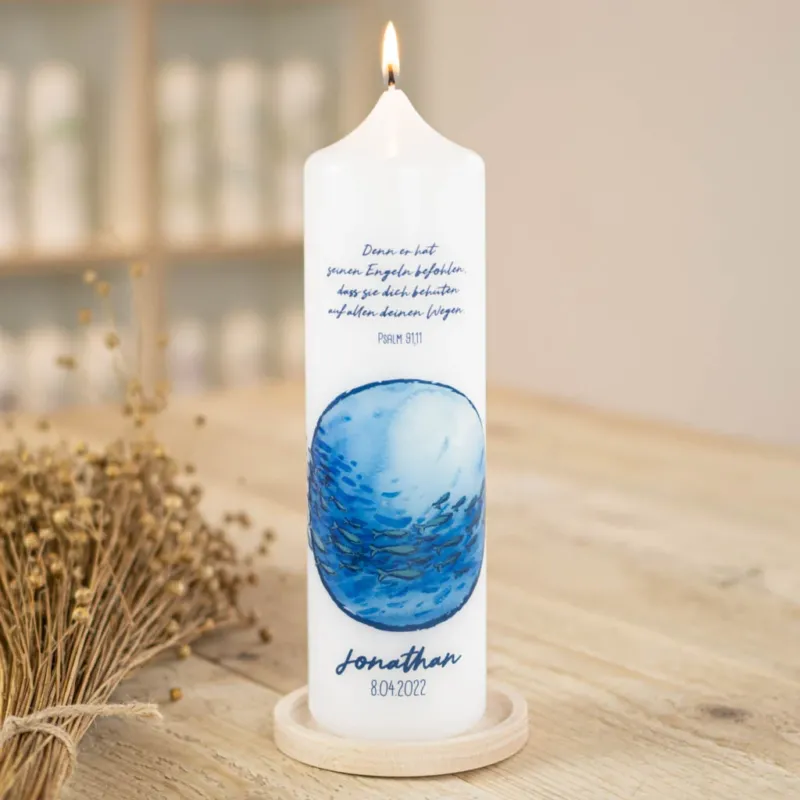 Kommunionkerze Fische im blauen Aquarell-Wasserkreis, Name Jonathan