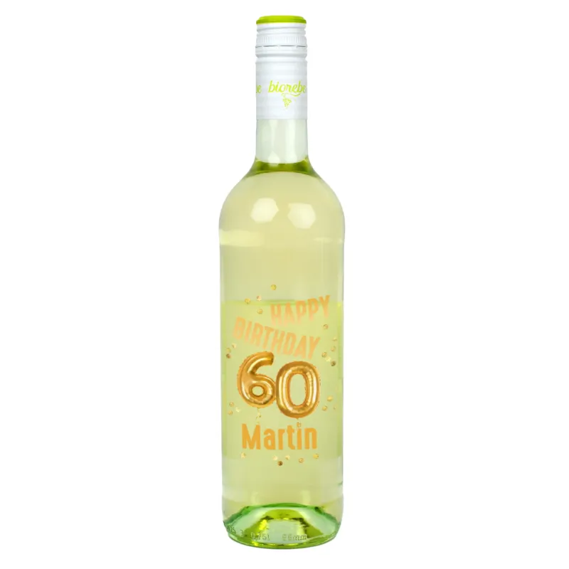 Weißweinflasche mit Etikett zum 60. Geburtstag, goldene Ballons „60“, Name Martin, vor weißem Hintergrund