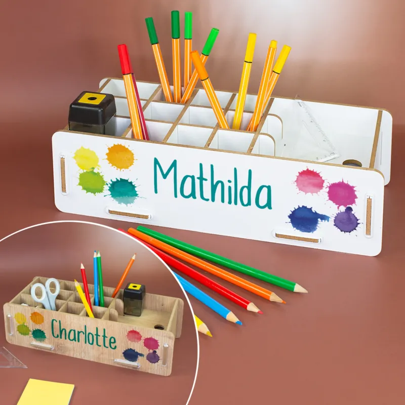 Produktvorschau der personalisierten Stiftebox in Weiß und Holzoptik mit Farbklecks-Design