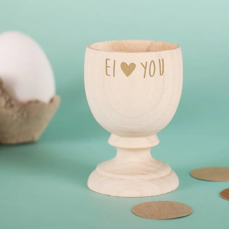 Eierbecher aus Holz Ei love you – Bild 4