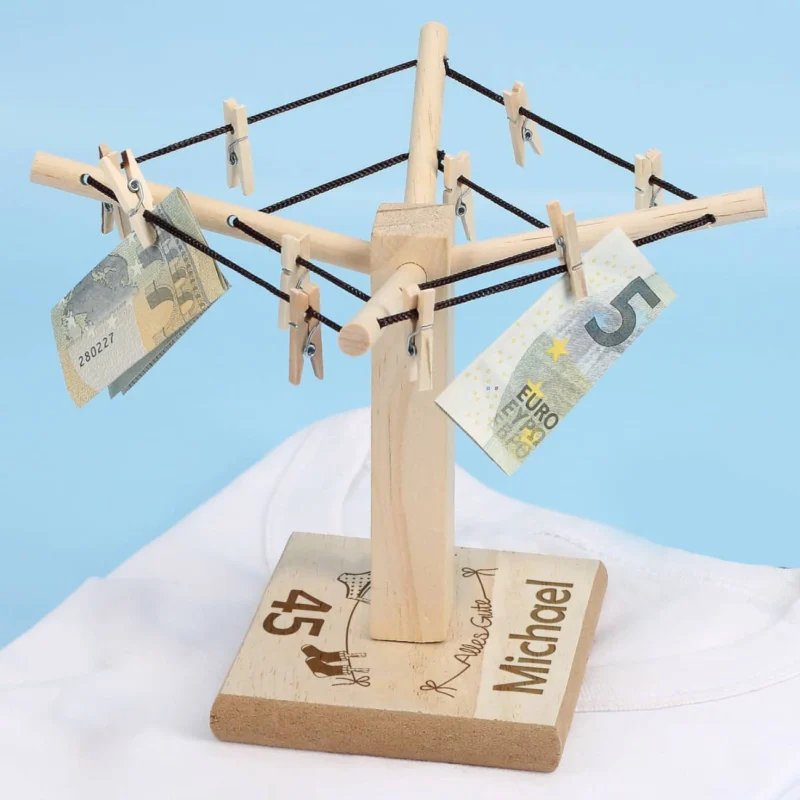 Gravierte Wäschespinne als Geschenk zum Geburtstag