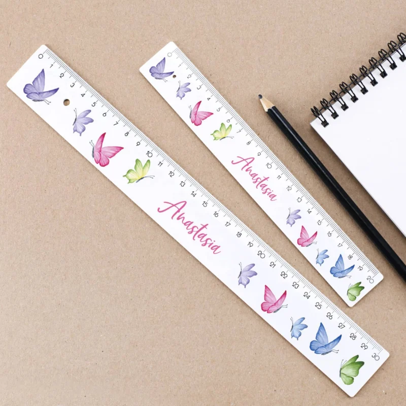 Schmetterlings-Lineal mit Name personalisiert