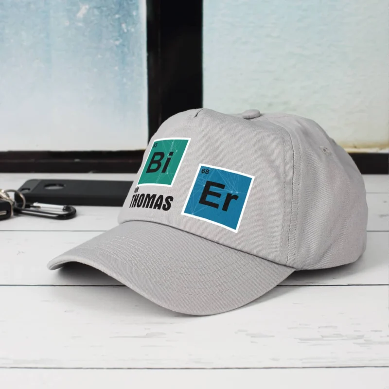 Hellgraues Basecap Periodensystem