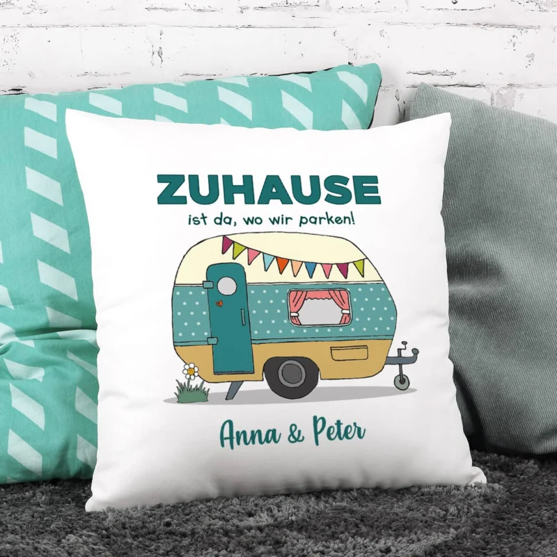 Camping-Kissen mit Wohnwagen und Wunschtext