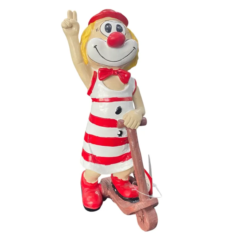 Schmitzens Clown auf einem Roller vor weißem Hintergrund